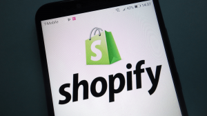 Read more about the article What Is Shopify, How Does It Work, and What Can You Sell With It